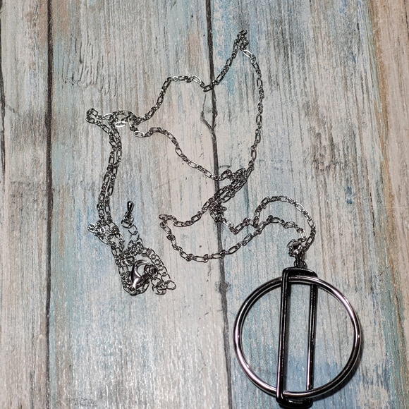 Lane Bryant Long Necklace. - Picture 4 of 8